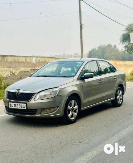 Skoda Rapid Ambition 1.6 TDI CR MT Plus Alloy 2014