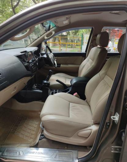 Toyota Fortuner 3.0 4x2 MT 2015