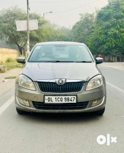 Skoda Rapid Ambition 1.6 TDI CR MT Plus Alloy 2014