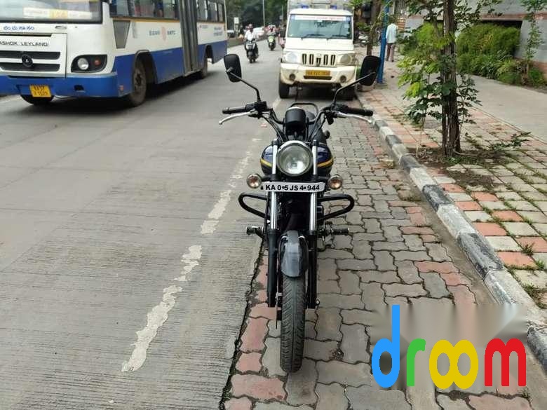 Bajaj Avenger Street 150 2016