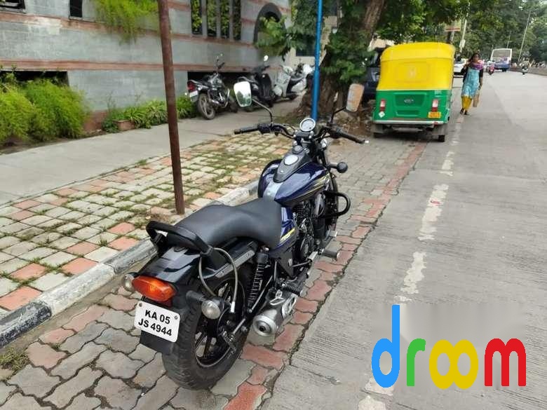Bajaj Avenger Street 150 2016