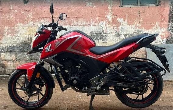Honda CB Hornet 160R STD 2017
