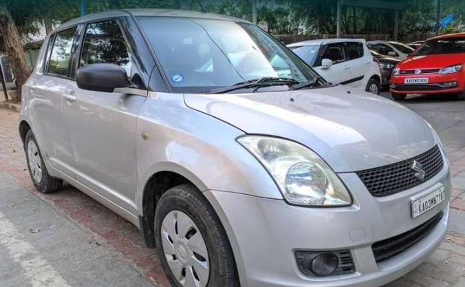 Maruti Suzuki Swift VXi 2011