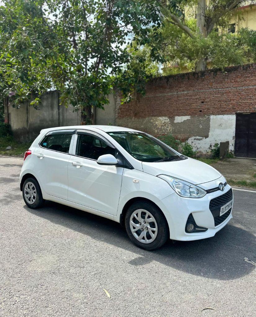 Hyundai Grand i10 SPORTZ AT 1.2 KAPPA VTVT 2017