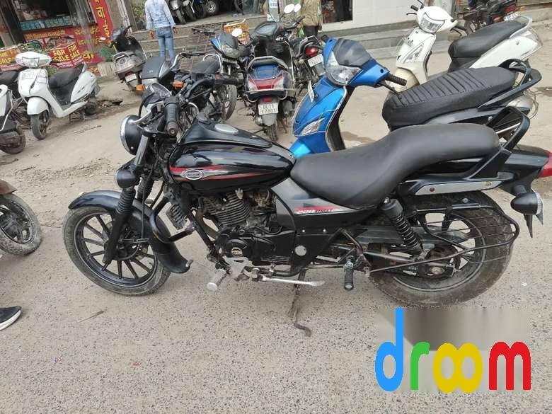 Bajaj Avenger Street 150 2017