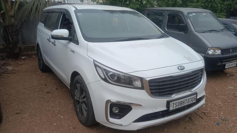 Kia Carnival Premium 7 STR 2021