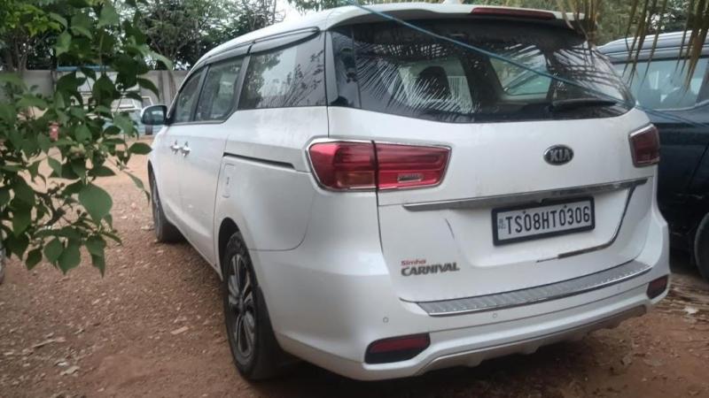 Kia Carnival Premium 7 STR 2021