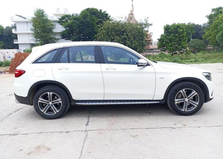 Mercedes-Benz GLC 220 D 4MATIC 2016