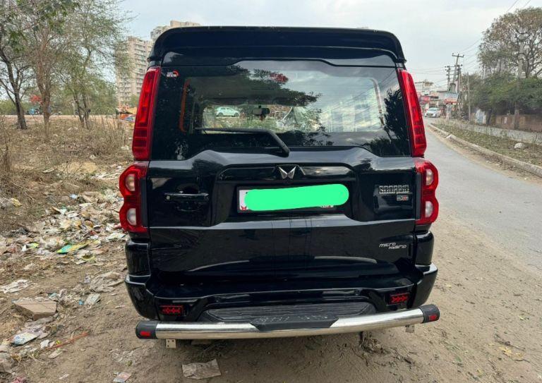 Mahindra Scorpio Classic S11 2023