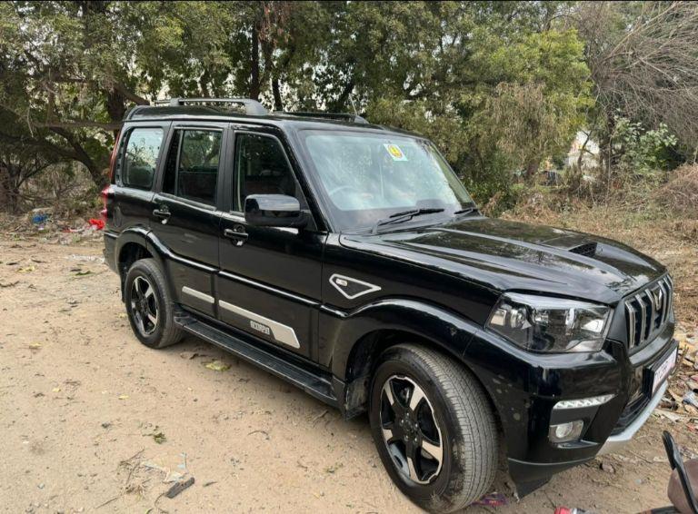 Mahindra Scorpio Classic S11 2023