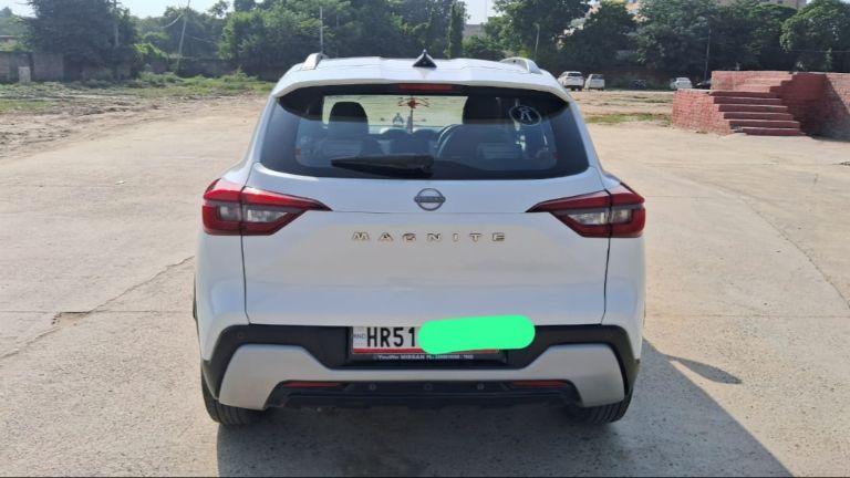 Nissan Magnite XV MT 2023