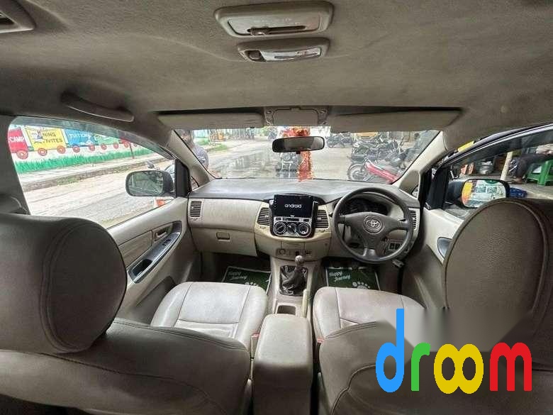 Toyota Innova 2.5 G (Diesel) 8 Seater BS IV 2010