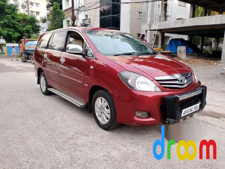 Toyota Innova 2.5 E 7 STR 2009