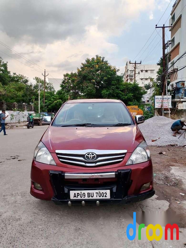 Toyota Innova 2.5 E 7 STR 2009