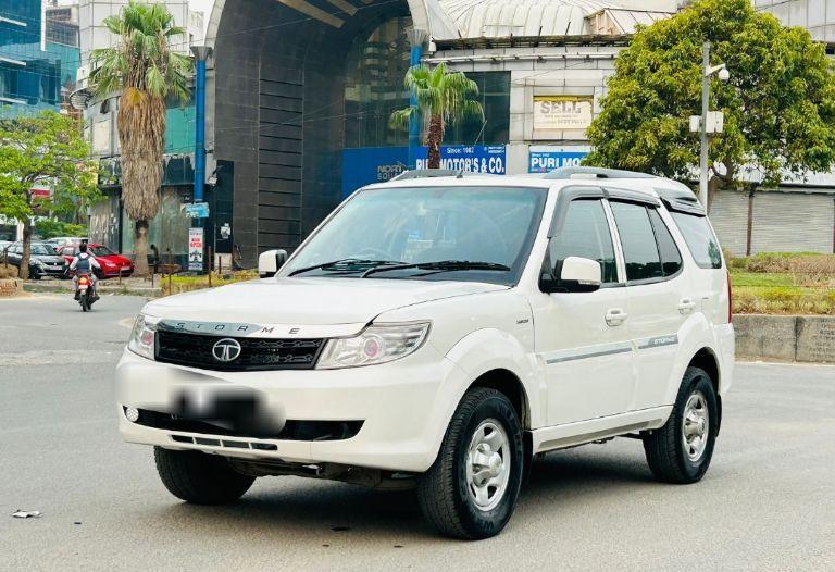 Tata Safari Storme 2.2 EX 4X2 2017