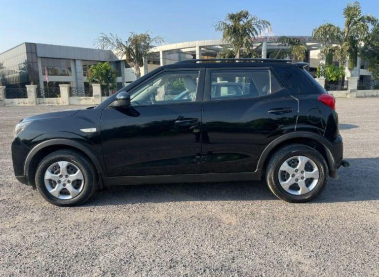 Mahindra XUV300 W6 AMT Diesel BS6 2021