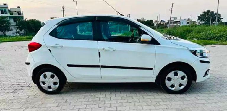 Tata Tiago Revotron XZ 2016