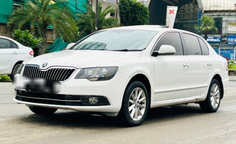 SKODA SUPERB Elegance 1.8 TSI AT 2014