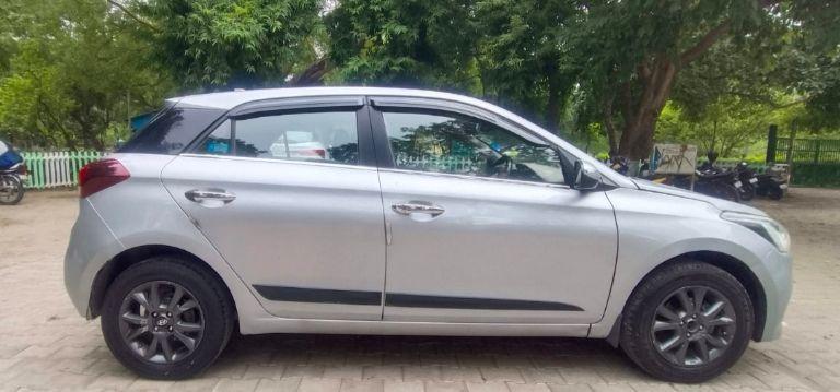Hyundai i20 Sportz 1.2 IVT Petrol 2020