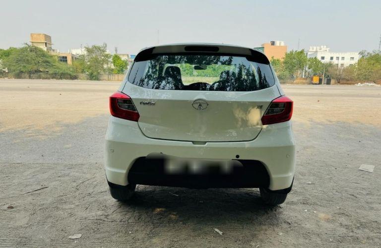 Tata Tiago Revotorq XE 2018