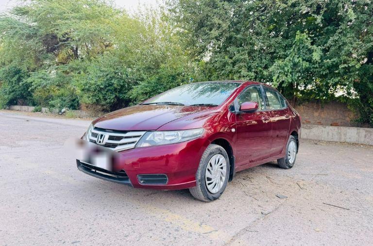 Honda City 1.5 E MT i-VTEC 2013