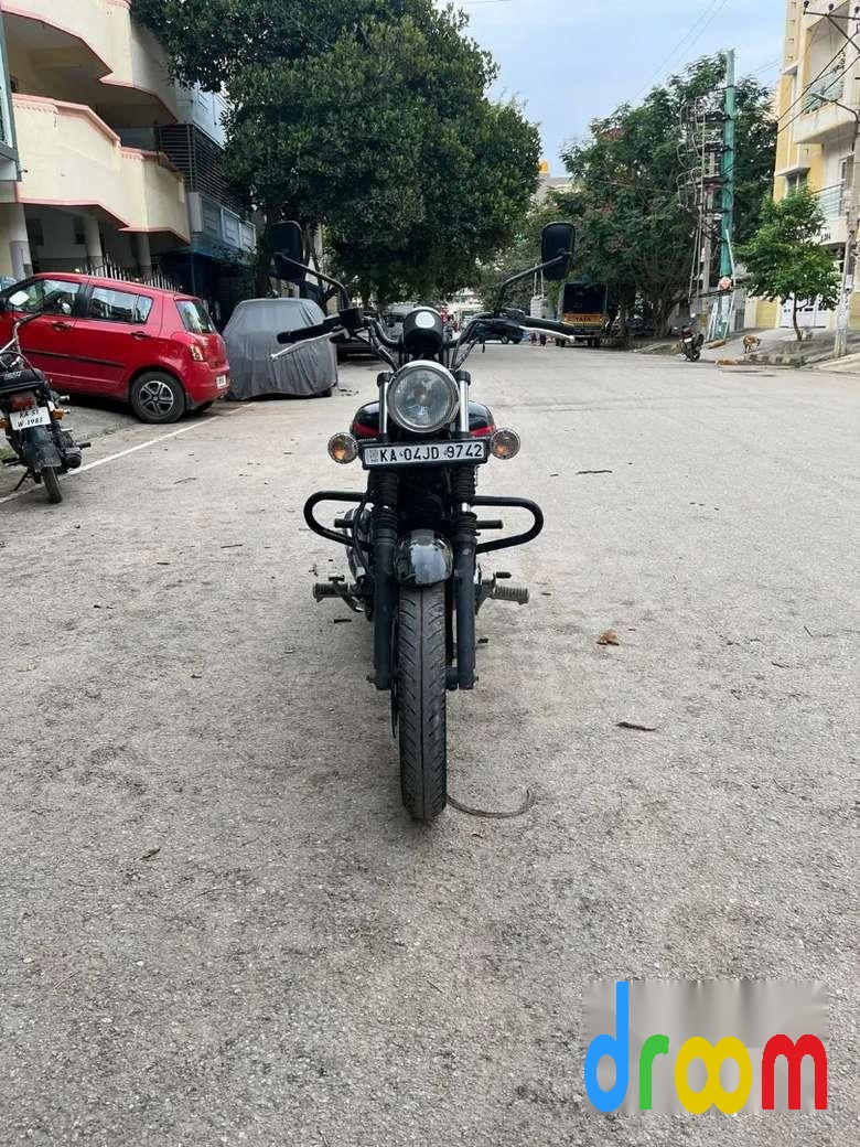 Bajaj Avenger Street 220 2016