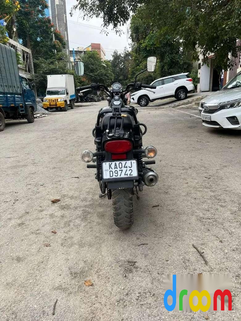 Bajaj Avenger Street 220 2016