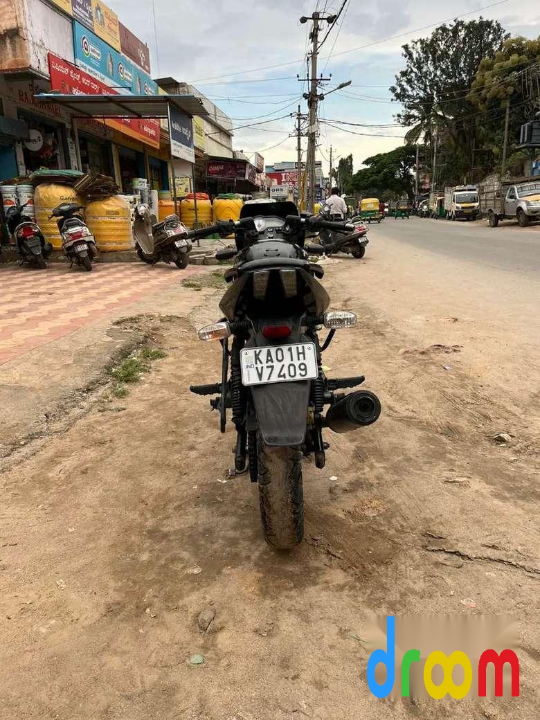 Bajaj Pulsar 180cc 2017