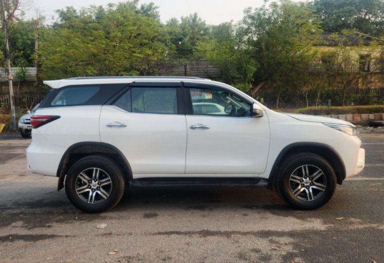 Toyota Fortuner 2.8 4x2 AT 2021