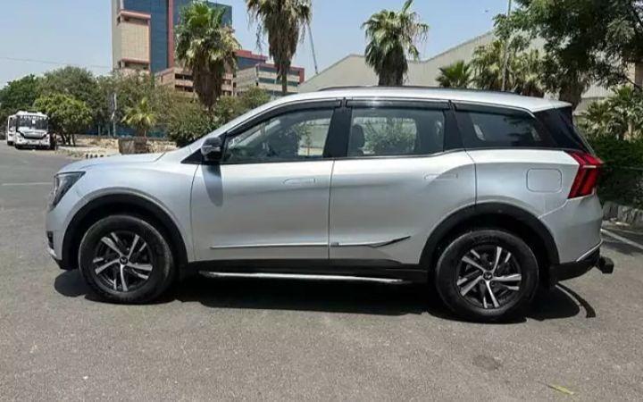 Mahindra XUV700 MX Petrol MT 5 STR 2022