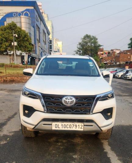 Toyota Fortuner 2.8 4x2 AT 2021