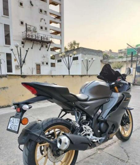 Yamaha R15 V4Dark Knight 2024