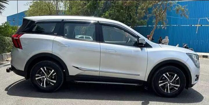 Mahindra XUV700 MX Petrol MT 5 STR 2022