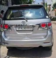 Toyota Fortuner 3.0 4x2 MT 2015