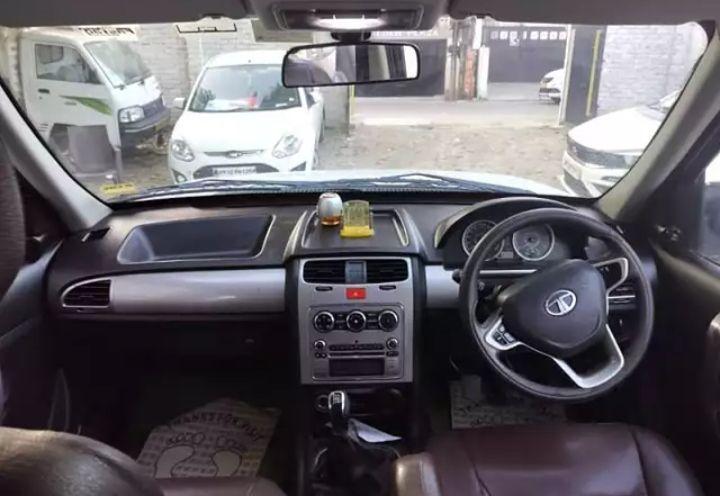 Tata Safari Storme 2.2 EX 4X2 2018