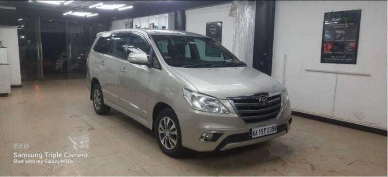 Toyota Innova 2.5 V 8 STR 2015