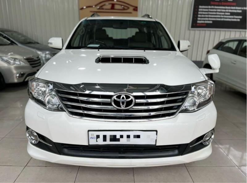 Toyota Fortuner 2.8 4x2 AT 2014