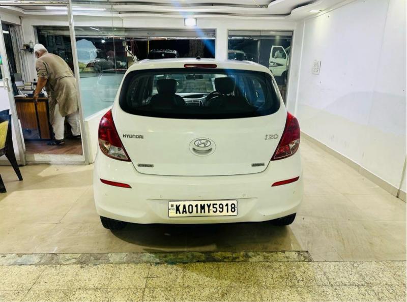 Hyundai i20 Magna 1.4 CRDi 2012