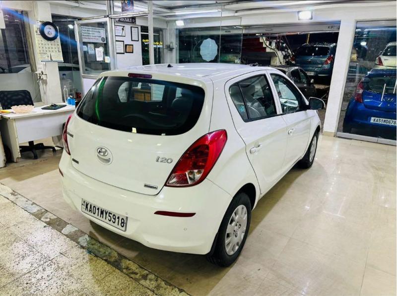 Hyundai i20 Magna 1.4 CRDi 2012