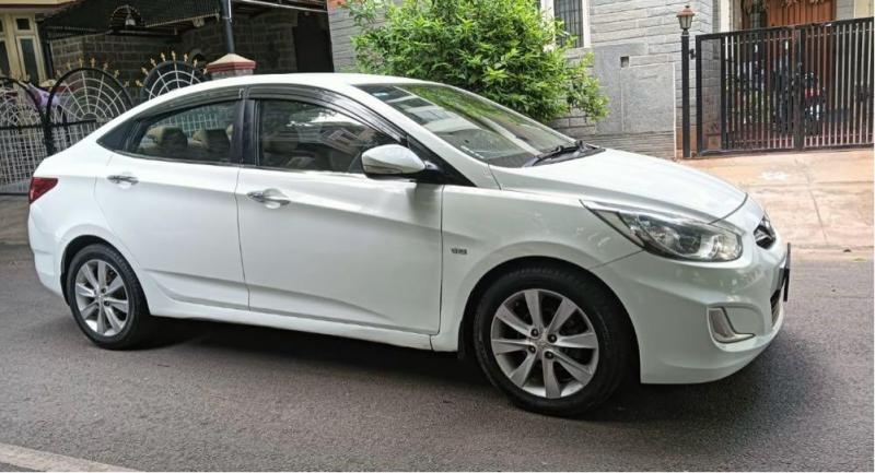 Hyundai Verna 1.6 CRDI SX (O) 2012