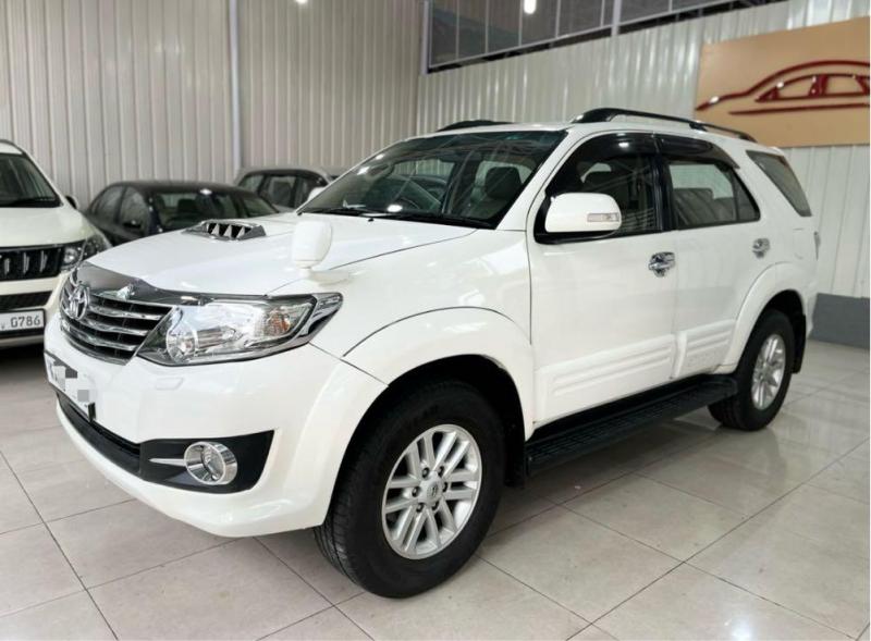 Toyota Fortuner 2.8 4x2 AT 2014