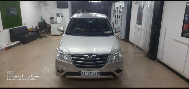 Toyota Innova 2.5 V 8 STR 2015