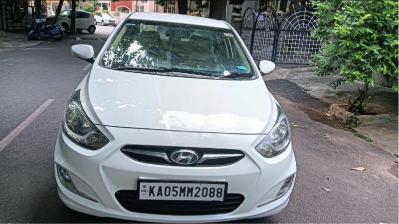 Hyundai Verna 1.6 CRDI SX (O) 2012
