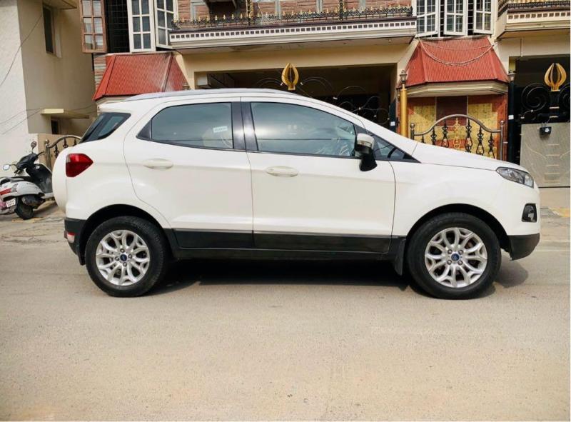 Ford EcoSport TITANIUM 1.5 TDCI 2015