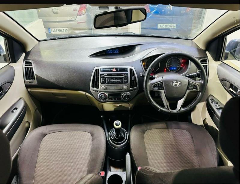 Hyundai i20 Sportz 1.4 CRDi 2012