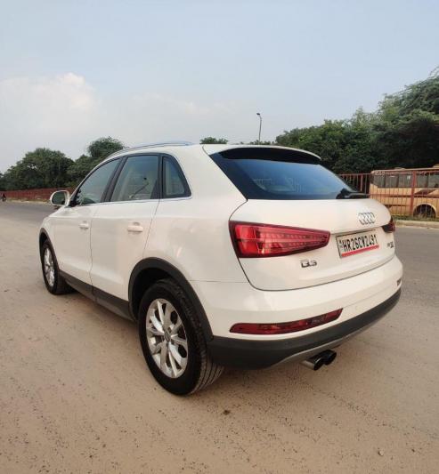 Audi Q3 35 TDI quattro Premium Plus 2016
