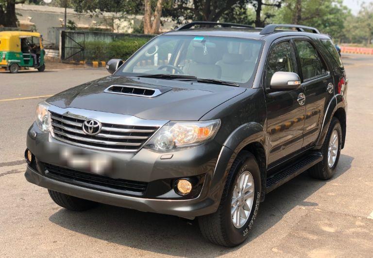 Toyota Fortuner 3.0 4x2 MT 2013