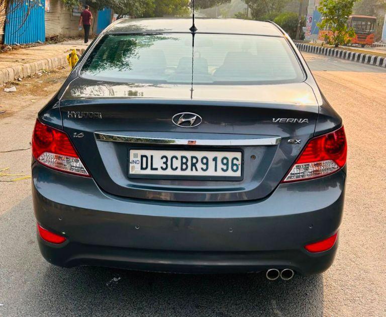 Hyundai Verna 1.6 SX 2012