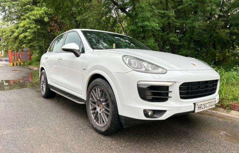 Porsche Cayenne Platinum Edition 2016