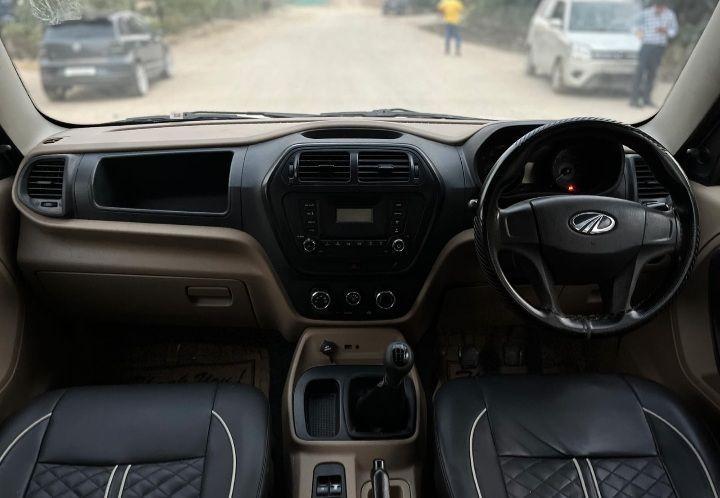 Mahindra TUV300 T6 2016